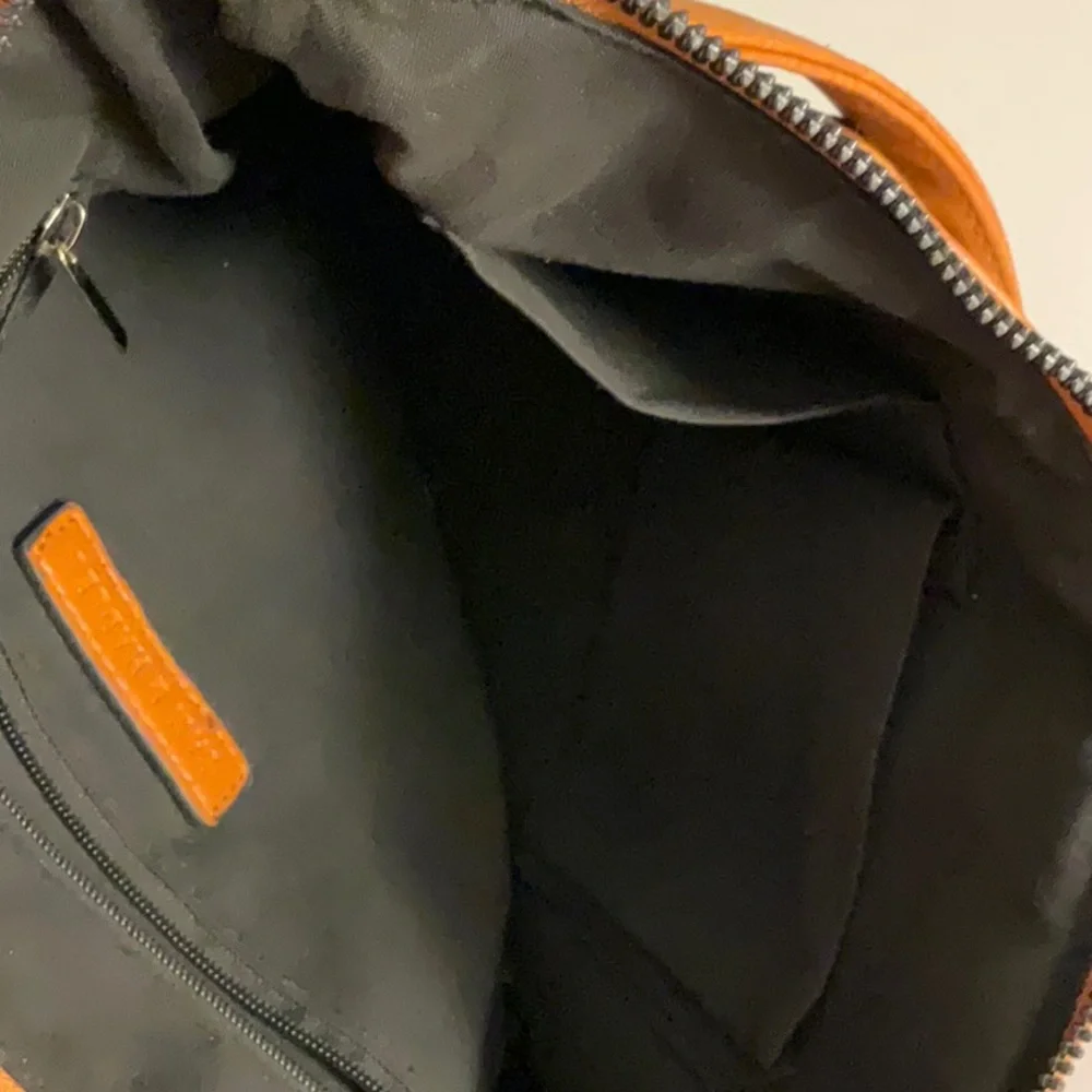 Sam & Hadley Crossbody Bag - Picture 4 of 5